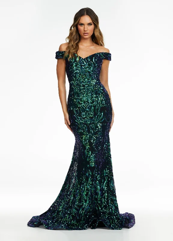 Odd Size Clearance Sale Ashley Lauren 11112 Size 8 Emerald Off the Shoulder Sequin Gown mermaid Prom Dress