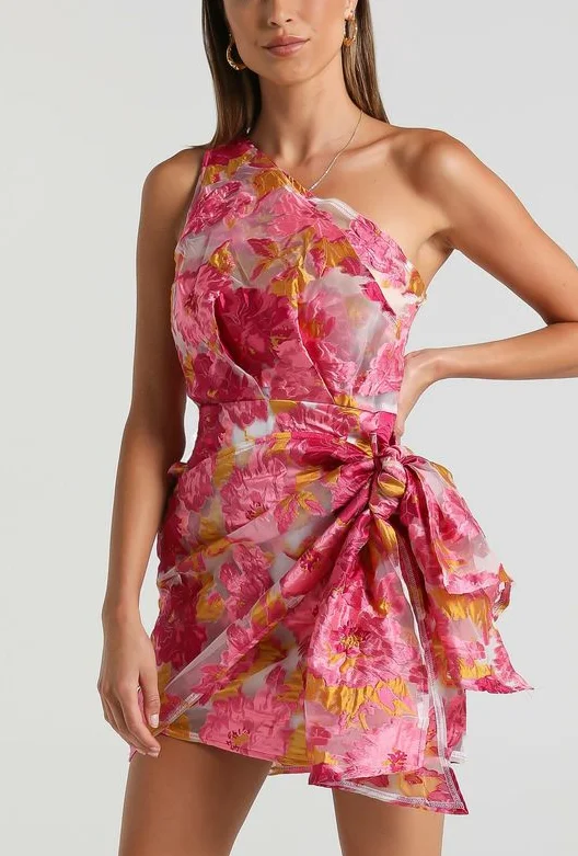 Imeless Style 10 - reverse pink floral jacquard one shoulder dress