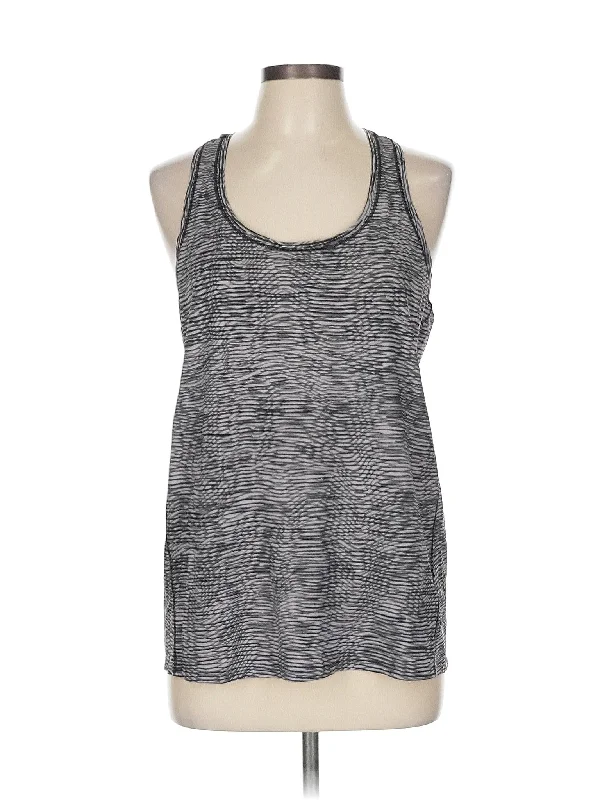 Chic Women’s Clothing for Work and Travel Active Tank