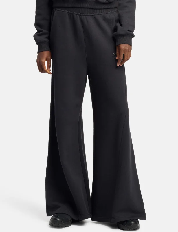 Casual Chic Icon Elements Track Pants - Black