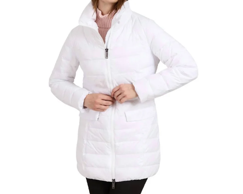 Seasonal Trends Tracker Coat In White